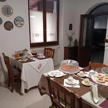 Alojamento de Acomodação e Pequeno-almoço Da Minnia Orgosolo